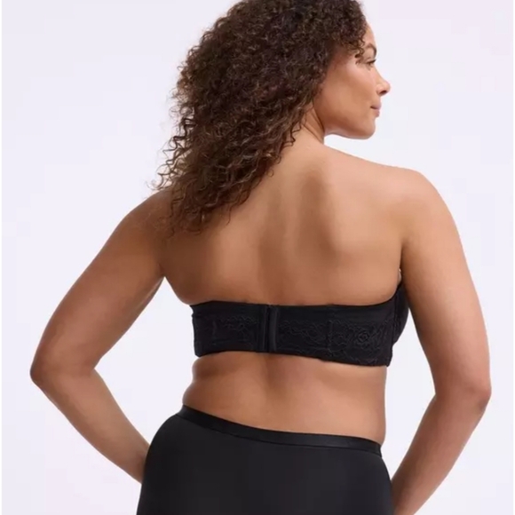 Removeable Straps (Strapless) Black With Lace-Detail Bra for Supportive Comfort - Picture 2 of 5